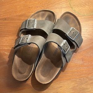 Birkenstock Arizona grey sandal